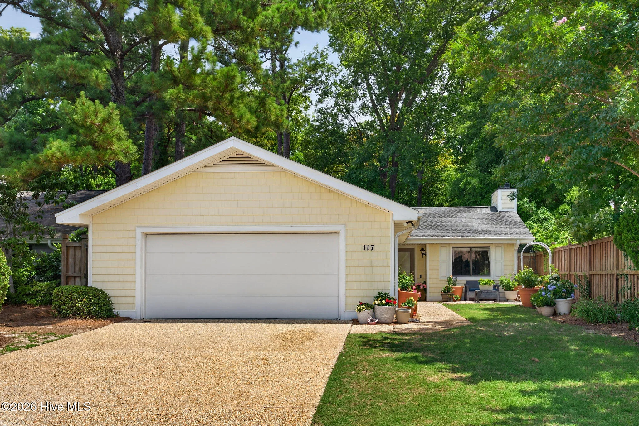 117 Vistamar Drive