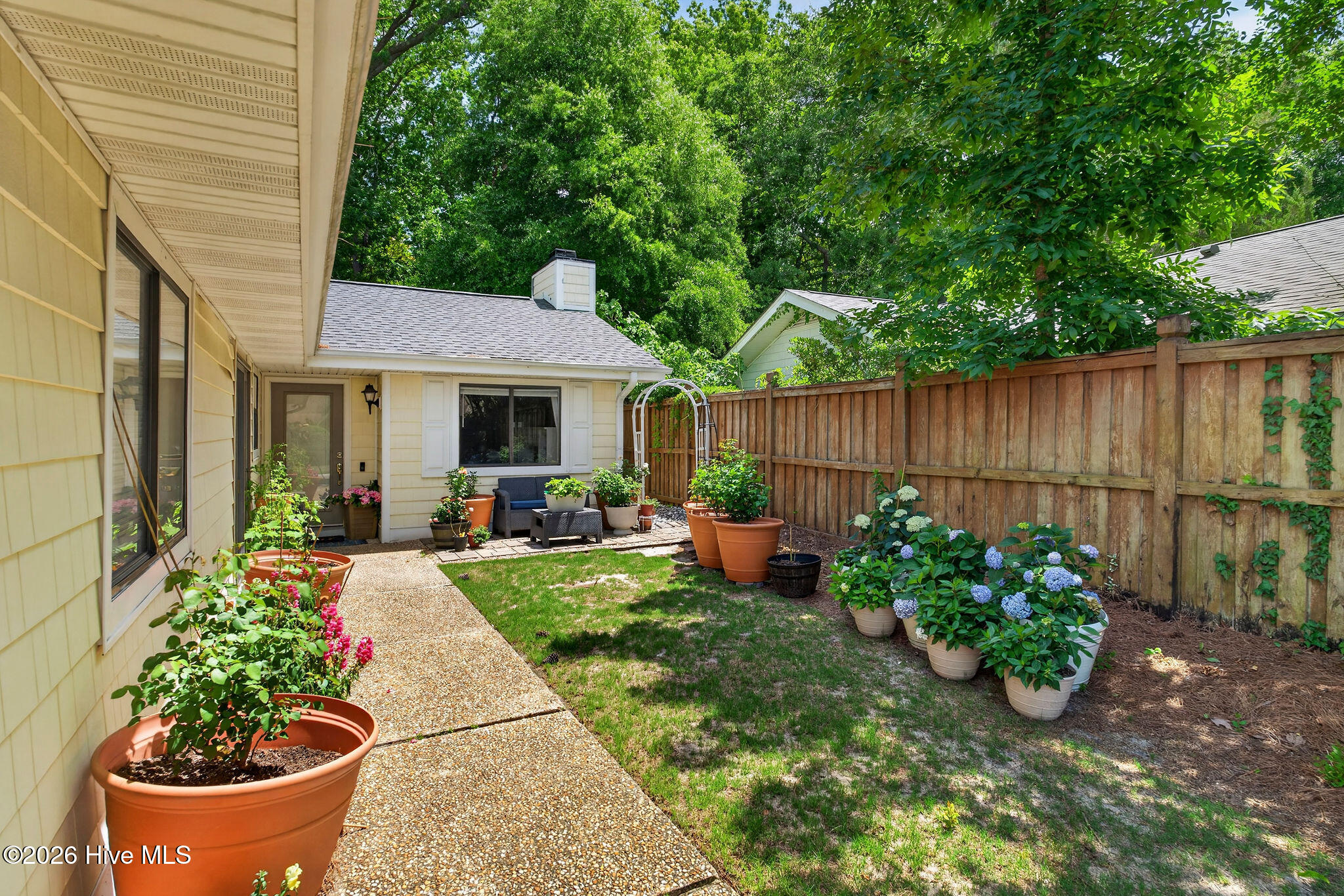 117 Vistamar Drive