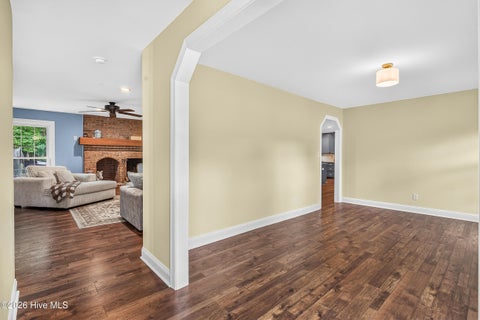 Tiny photo for 154 NW Bridge Road, Jacksonville, NC 28540 (MLS # 100606352)