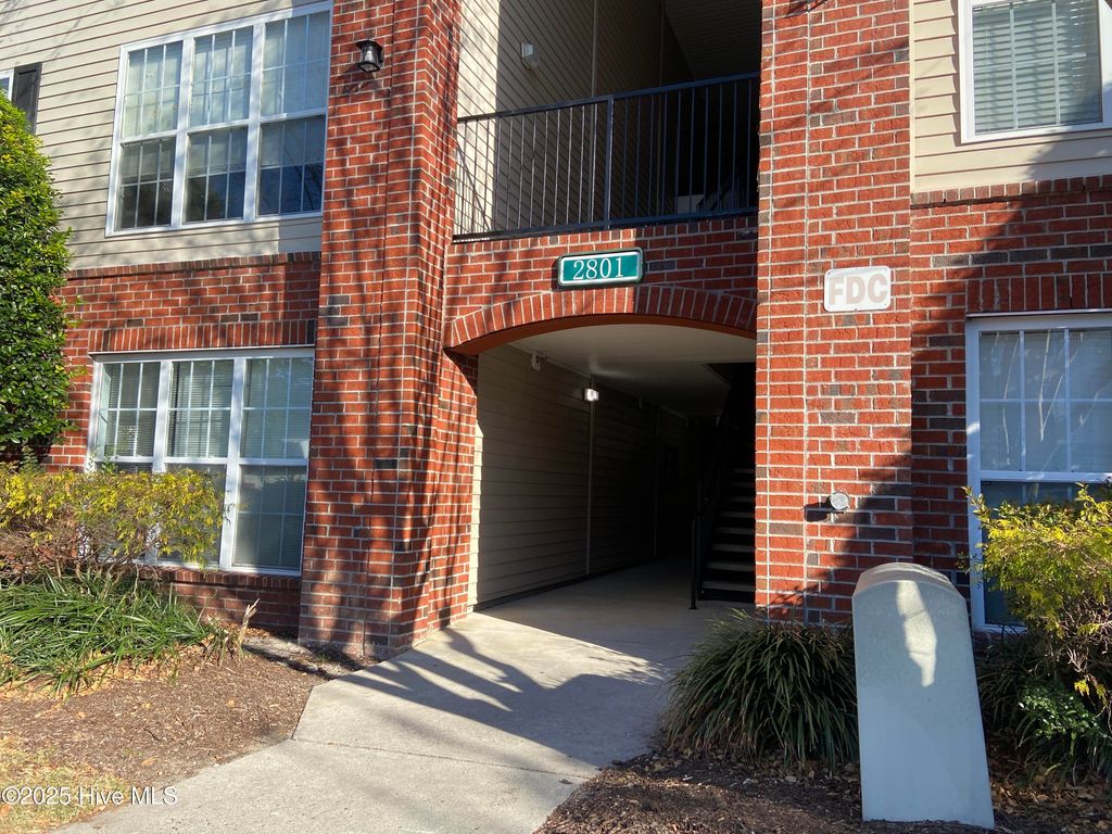 Photo of 2801 Bloomfield Lane #103, Wilmington, NC 28412 (MLS # 100546952)