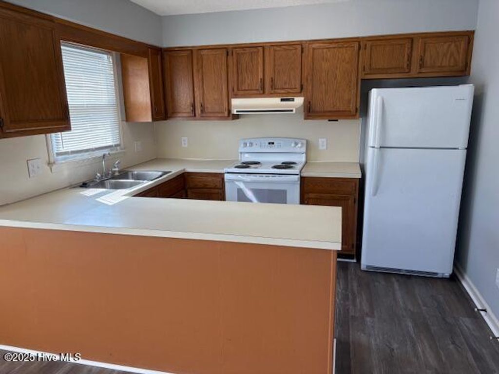 Photo of 143 Victoria Court #C, Greenville, NC 27834 (MLS # 100534949)