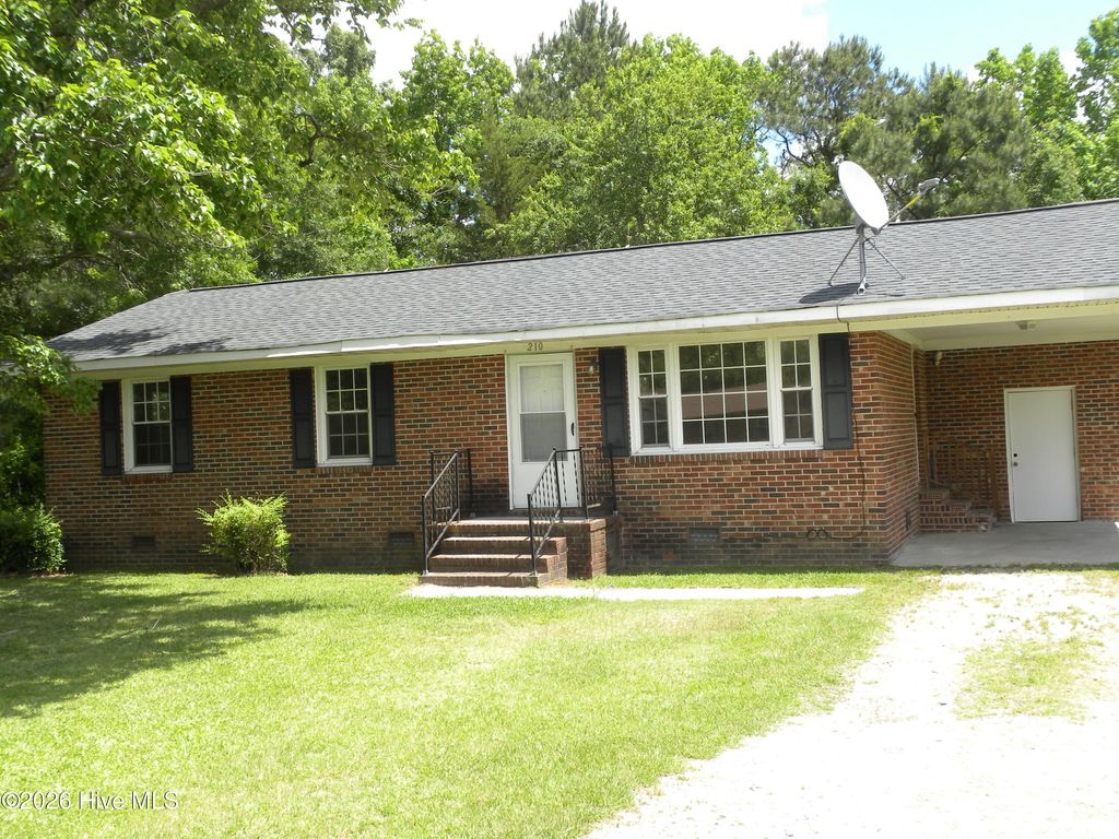 Photo of 210 Russell Drive, Princeville, NC 27886 (MLS # 100571419)