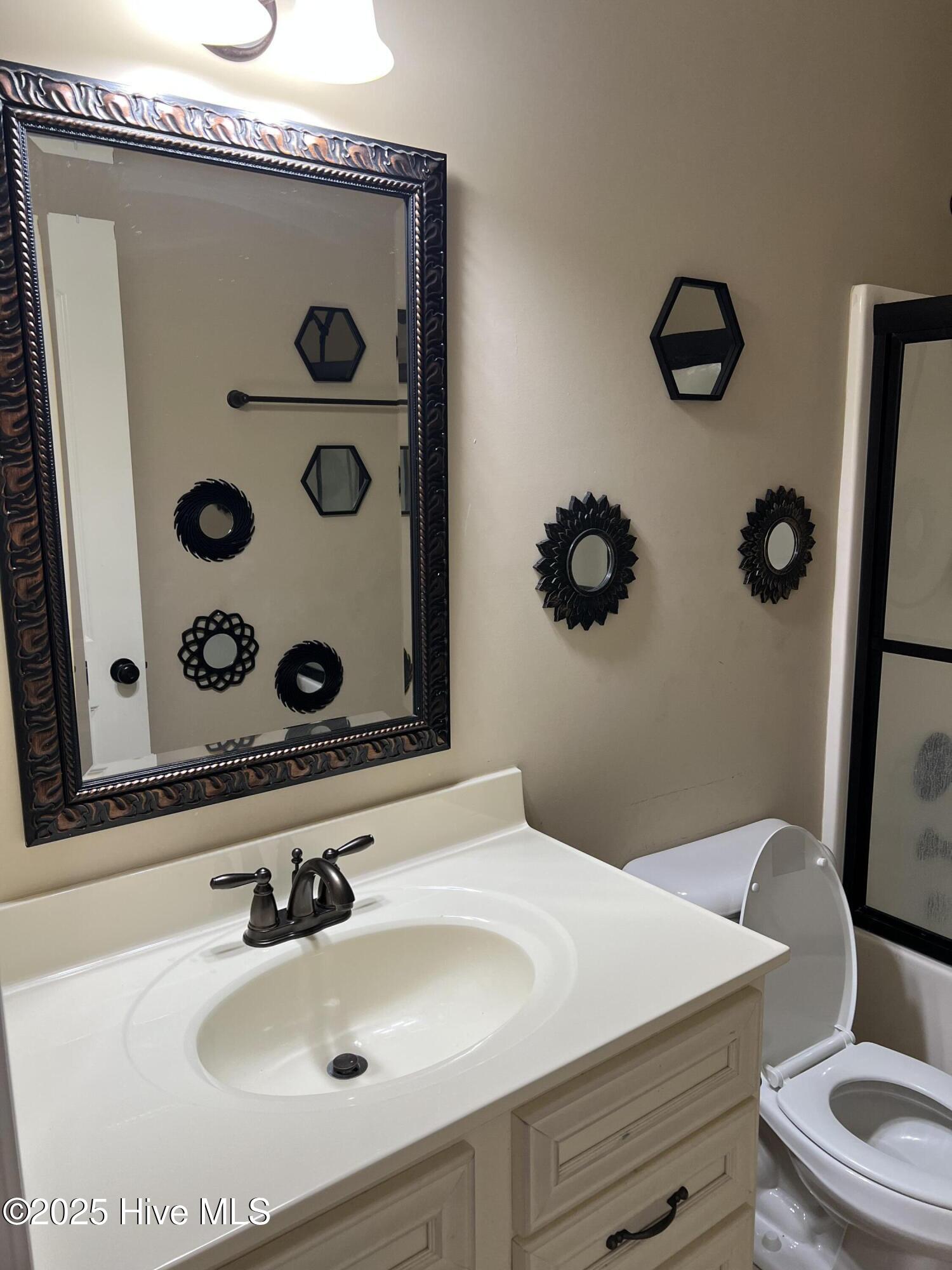 Greenville, North Carolina 27834, United States, 3 Bedrooms Bedrooms, ,2 BathroomsBathrooms,Residential,Active,256091