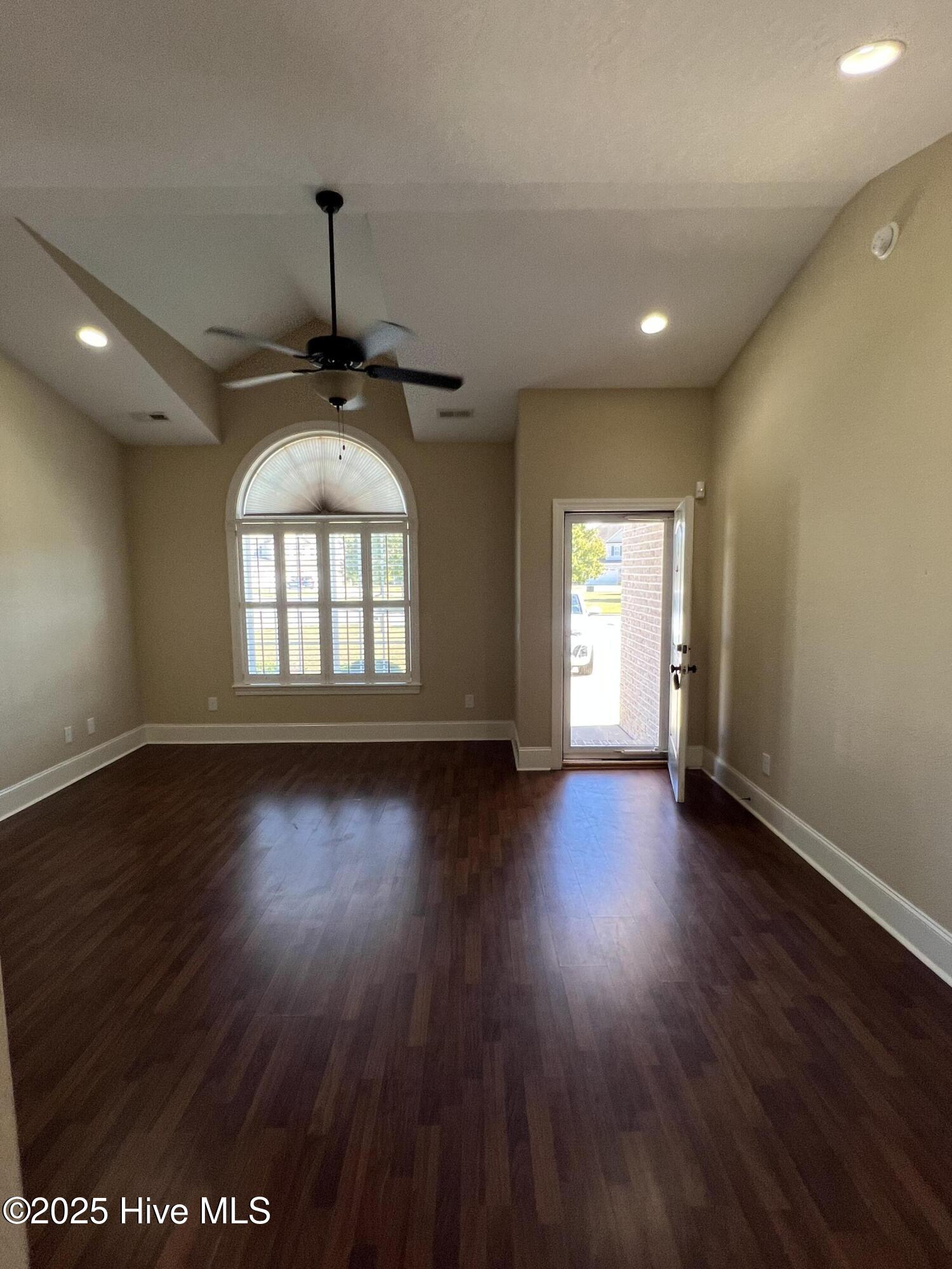 Greenville, North Carolina 27834, United States, 3 Bedrooms Bedrooms, ,2 BathroomsBathrooms,Residential,Active,256091