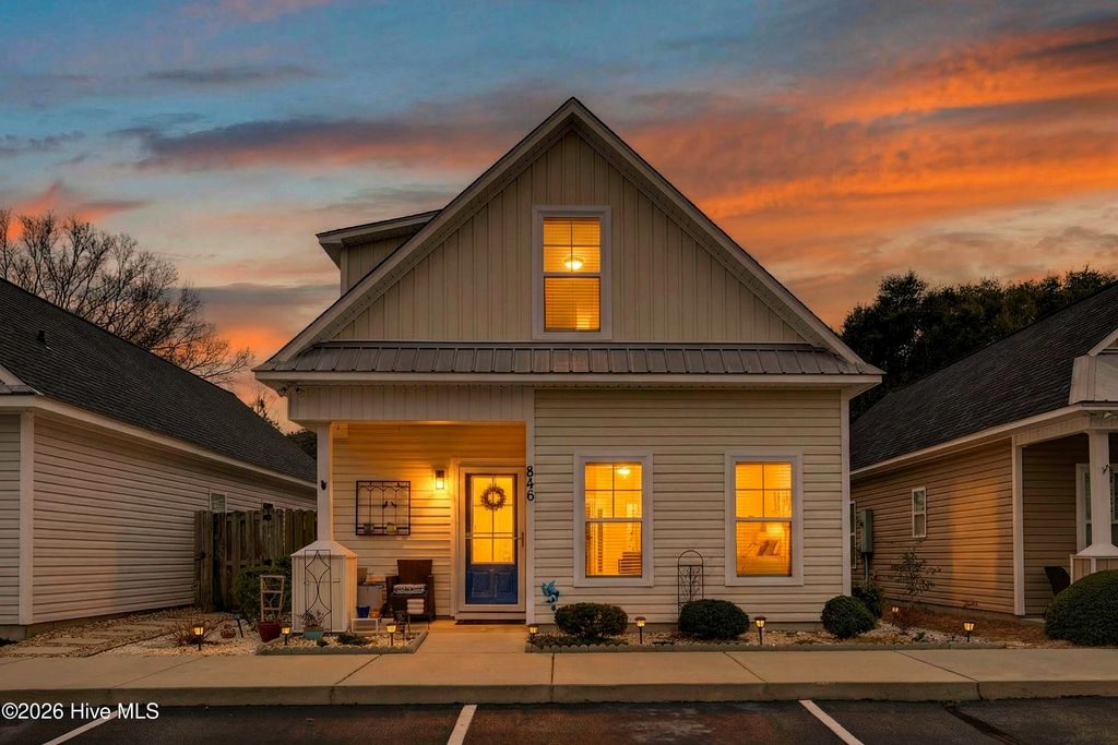 Photo of 846 Kiawah Lane, Wilmington, NC 28412 (MLS # 100557620)