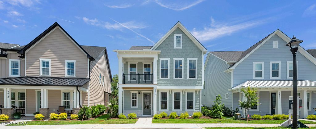 Photo of 3817 Mason Port Drive #98, Wilmington, NC 28409 (MLS # 100491805)