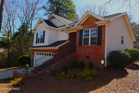 Homes For Rent - 295 Sandhills Circle<br/> Pinehurst, NC 28374