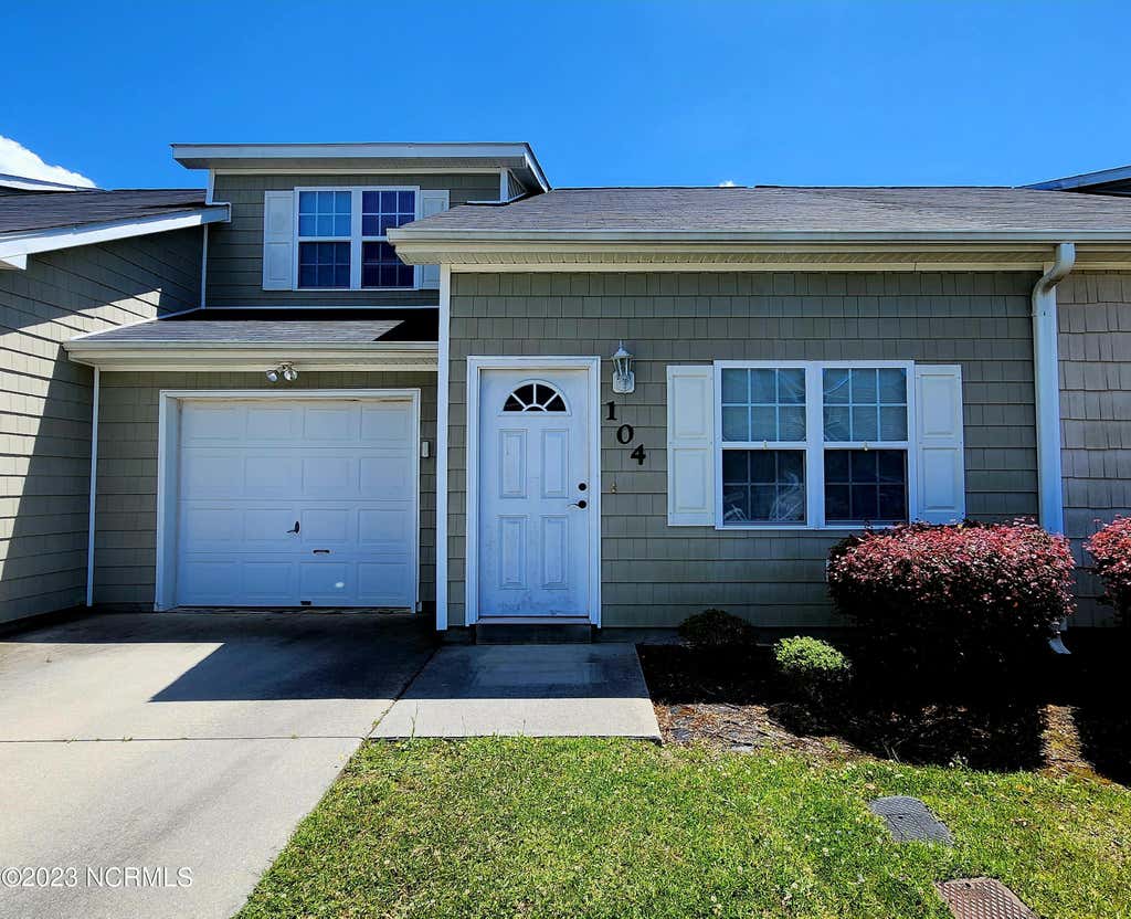 Photo of 104 Creeker Town Way, Hubert, NC 28539 (MLS # 100599008)