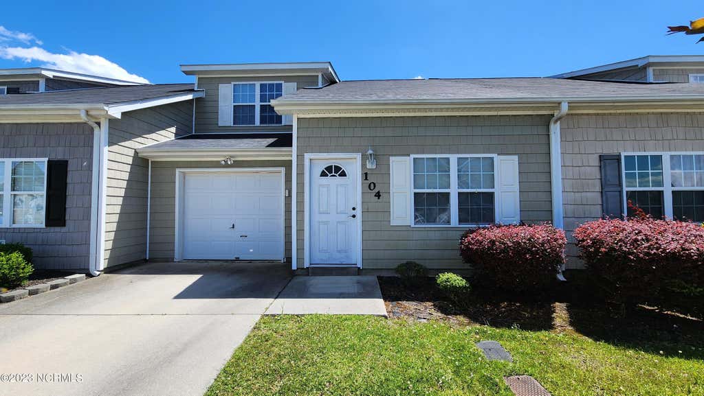 Photo of 104 Creeker Town Way, Hubert, NC 28539 (MLS # 100599008)
