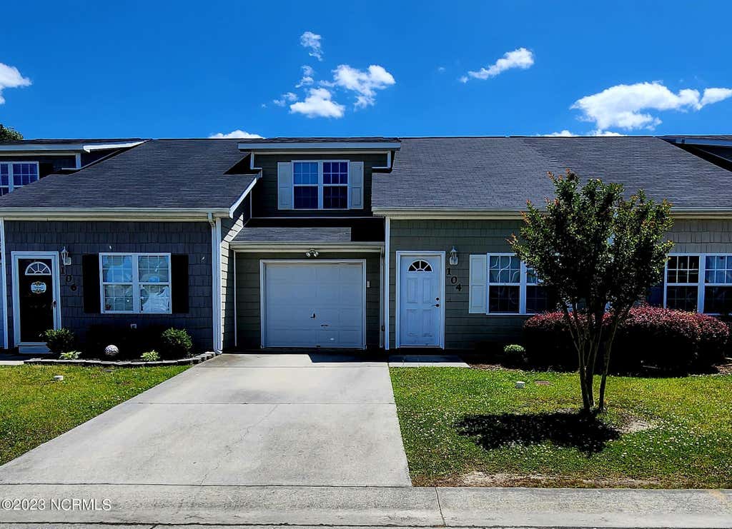 Photo of 104 Creeker Town Way, Hubert, NC 28539 (MLS # 100599008)