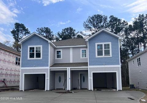 Townhouse For Sale - 205 Holly Sands Loop<br/> Onslow County, Holly Ridge, NC 28445