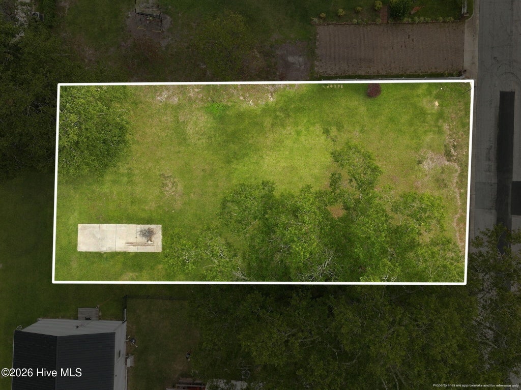 Photo of 302 E Hargett Street, Richlands, NC 28574 (MLS # 100609714)