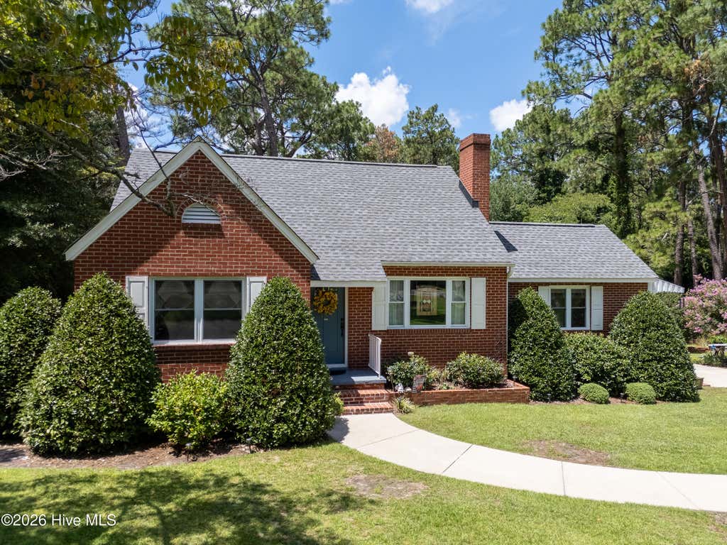 Photo of 1301 N Poplar Street, Aberdeen, NC 28315 (MLS # 100596072)