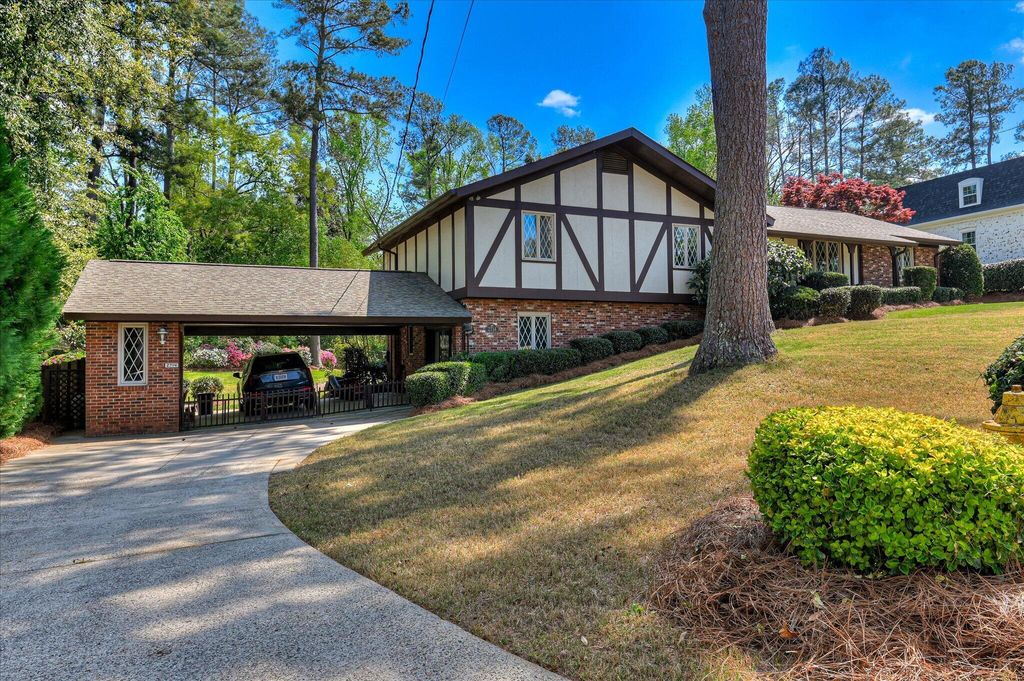 Photo of 2714 Wellington Drive, Augusta, GA 30909 (MLS # 555371)