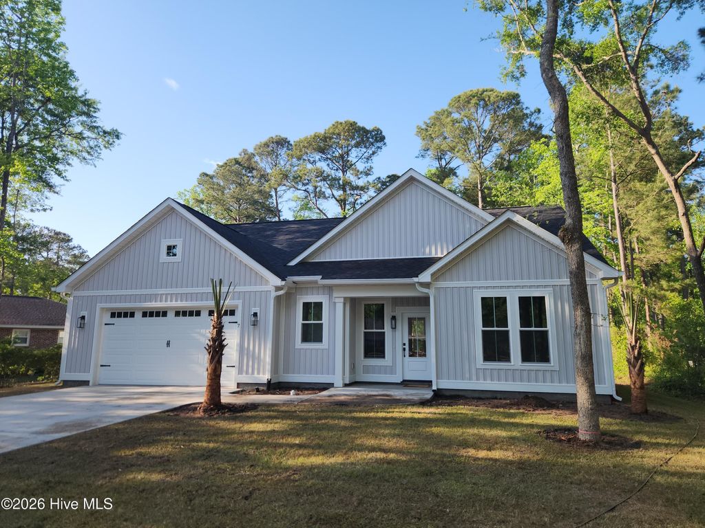 Photo of 7 Lakeview Court, Carolina Shores, NC 28467 (MLS # 100567730)