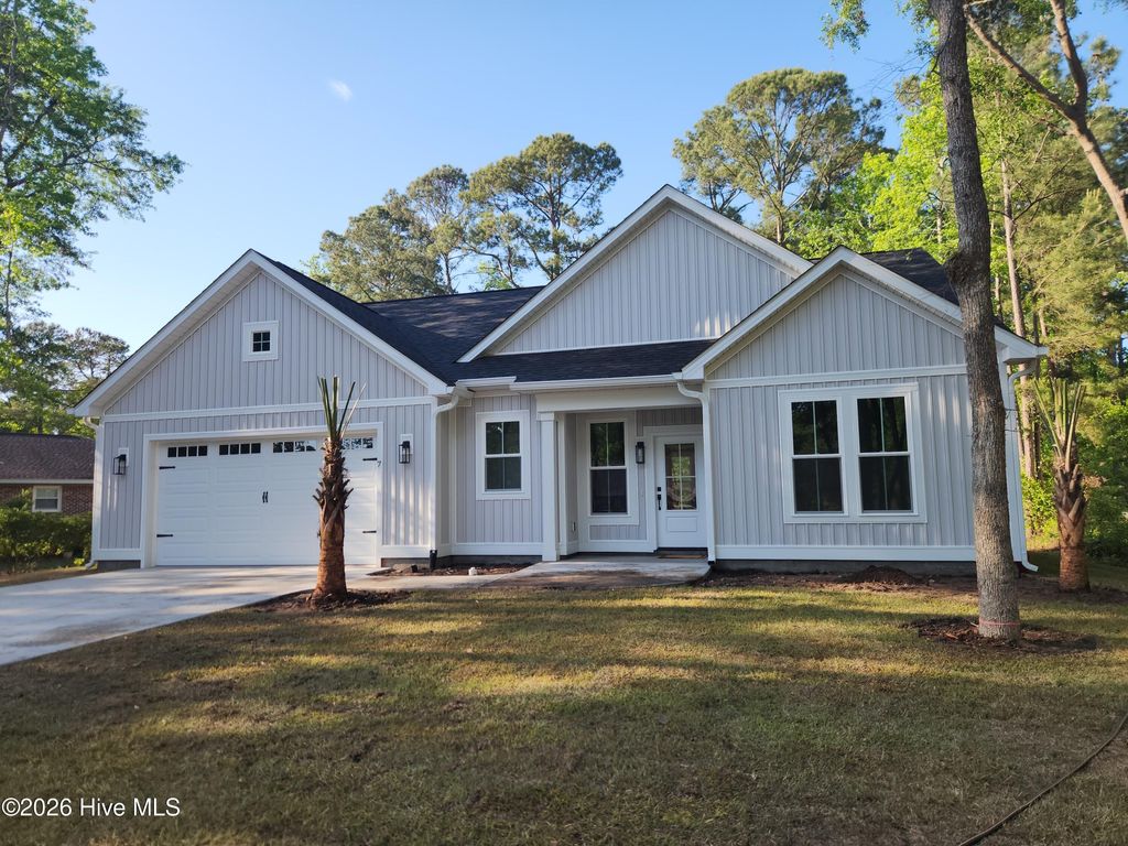 Photo of 7 Lakeview Court, Carolina Shores, NC 28467 (MLS # 100567730)