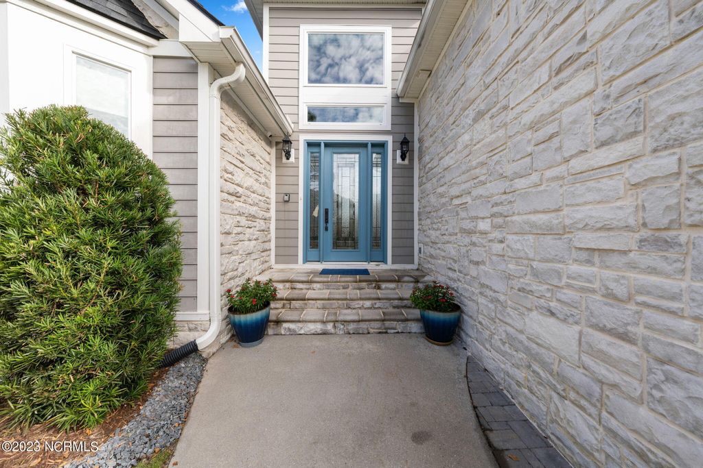 Photo of 4128 S Lagoon Court, Southport, NC 28461 (MLS # 100563766)