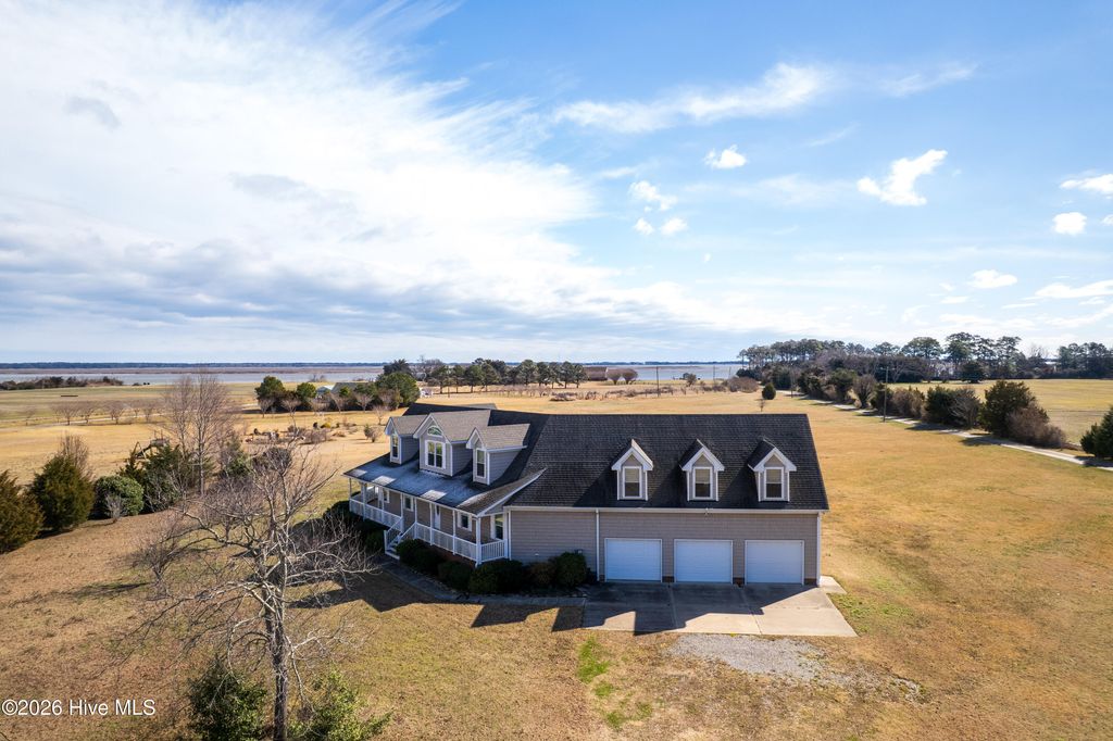 Photo of 337 Woodleigh Road, Knotts Island, NC 27950 (MLS # 100554458)