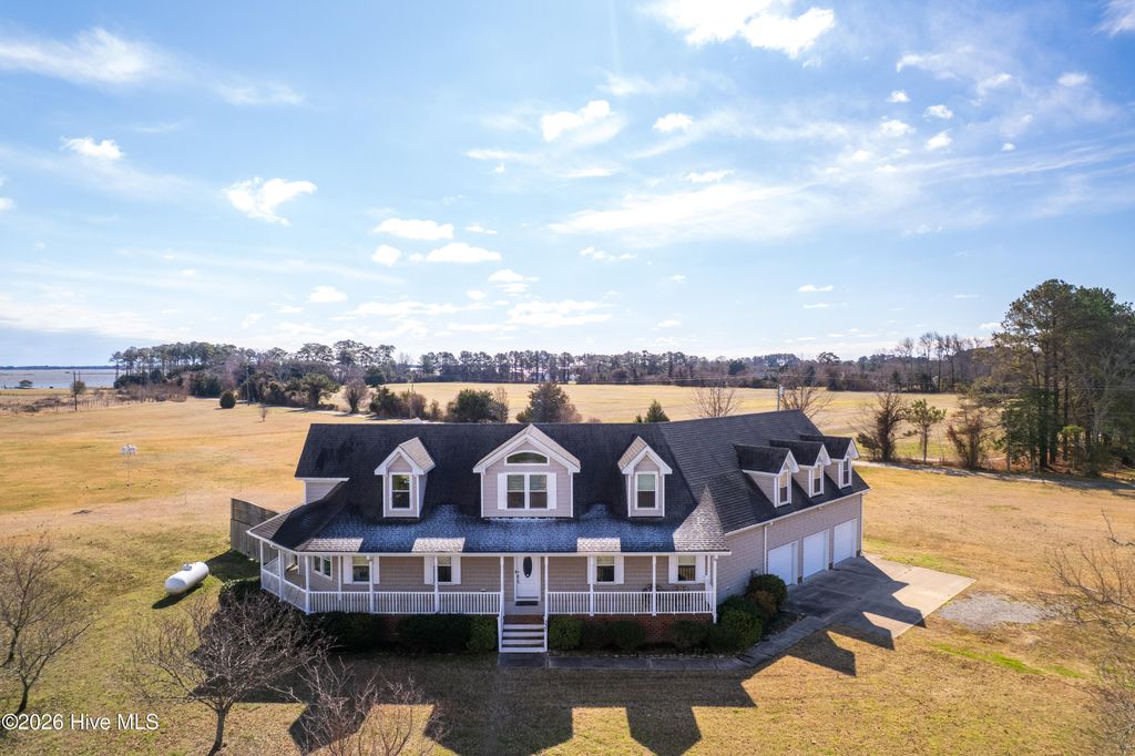 Photo of 337 Woodleigh Road, Knotts Island, NC 27950 (MLS # 100554458)