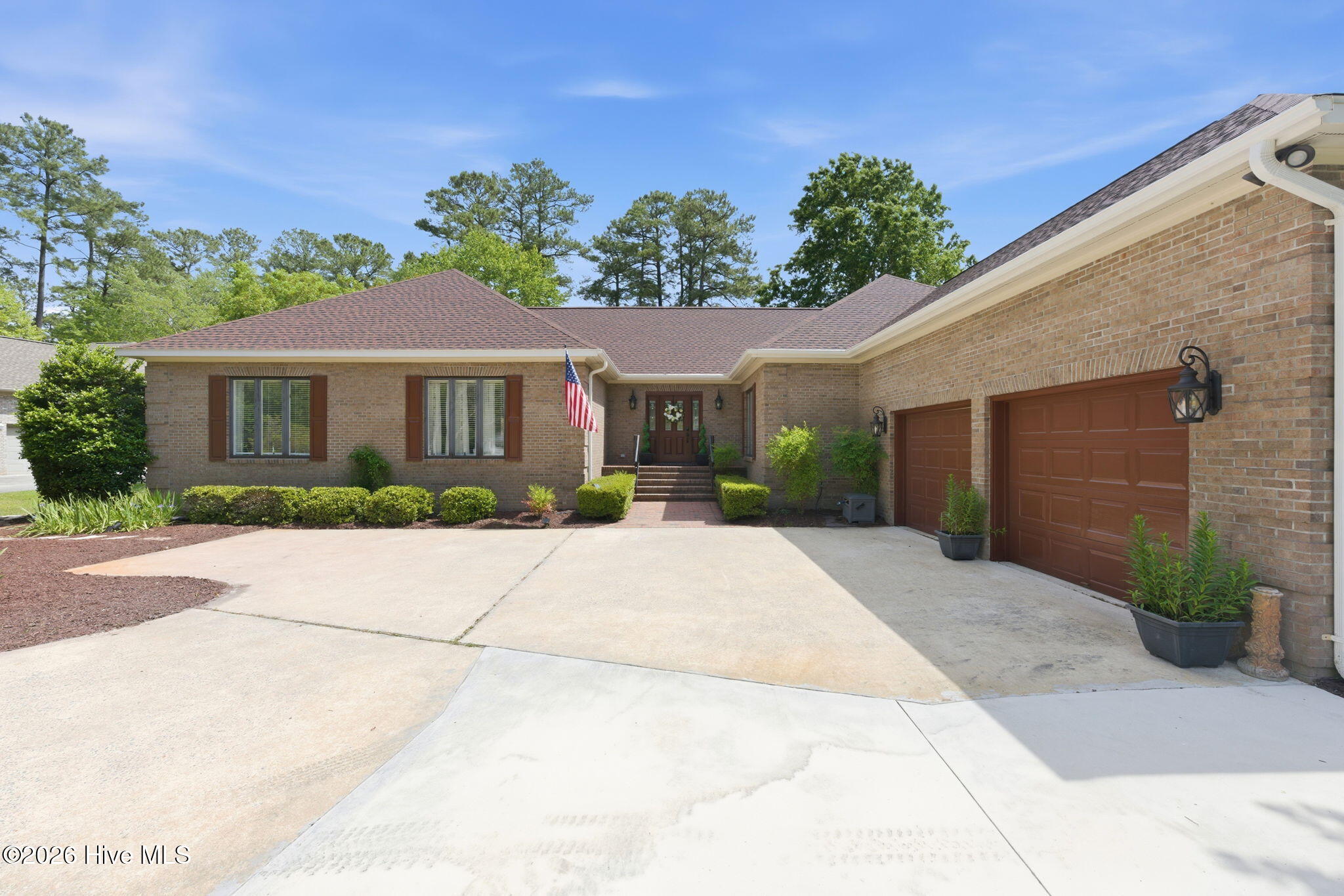 1211 Pine Valley Drive