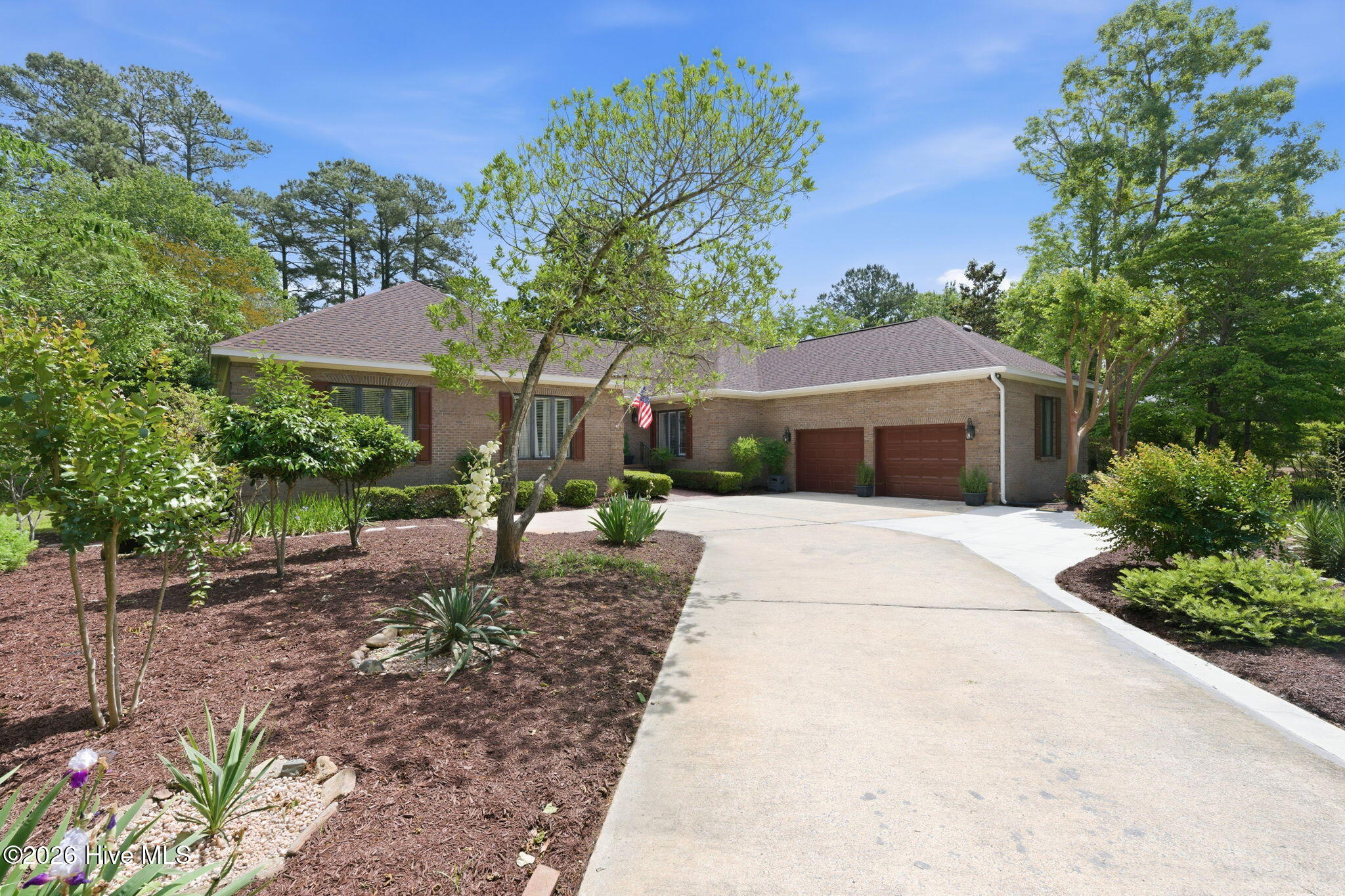 1211 Pine Valley Drive