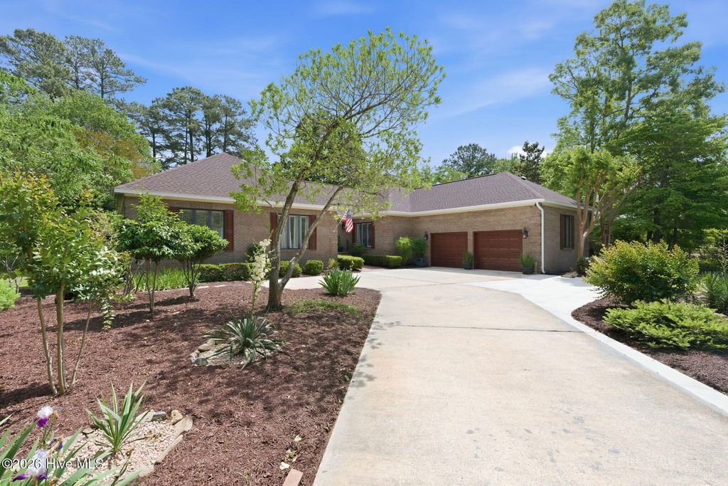 Photo of 1211 Pine Valley Drive, New Bern, NC 28562 (MLS # 100567842)