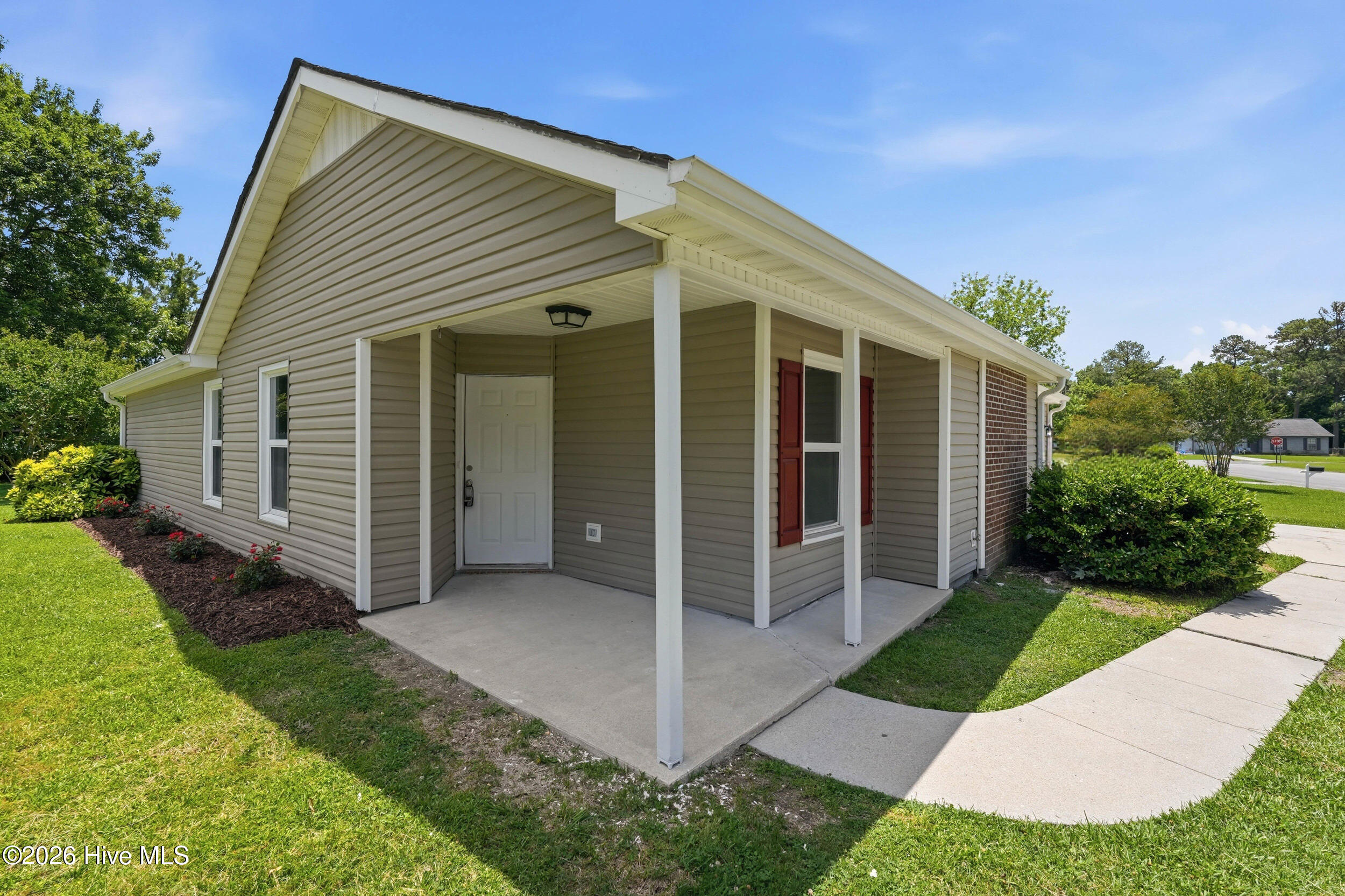 104 Hearthstone Court