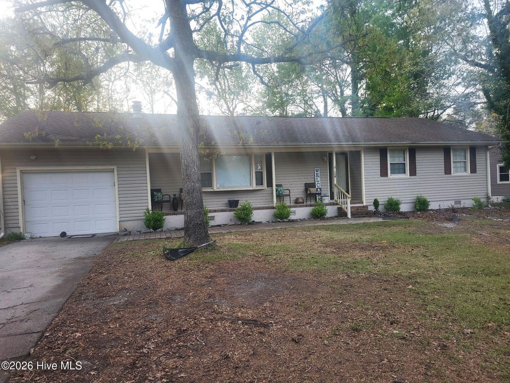 Photo of 109 Bells Court, Havelock, NC 28532 (MLS # 100565829)