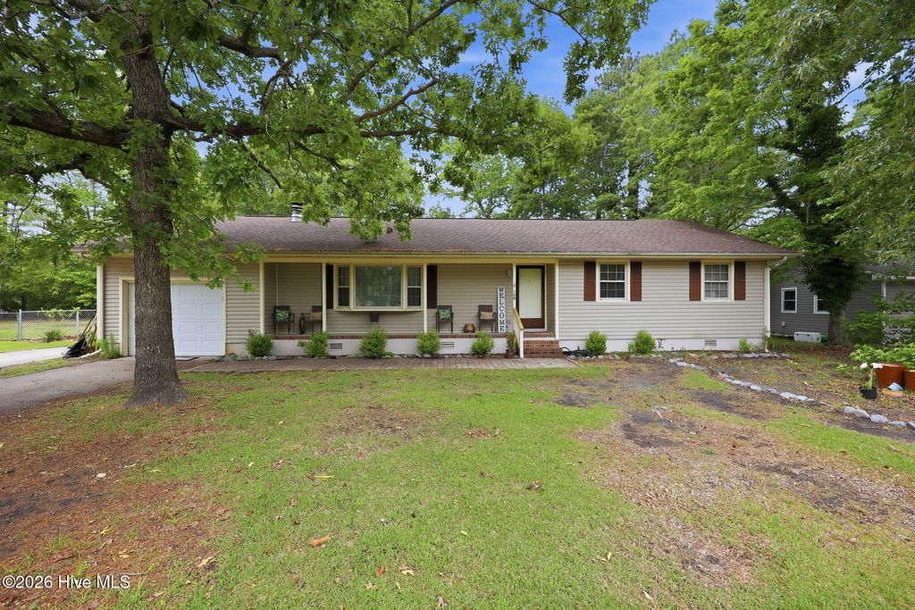 Photo of 109 Bells Court, Havelock, NC 28532 (MLS # 100565829)