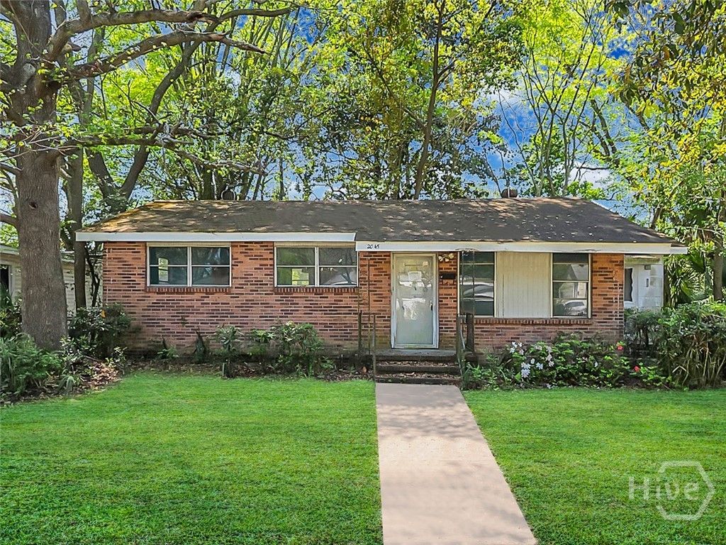 Photo of 2045 E 42nd Street, Savannah, GA 31404 (MLS # SA352147)