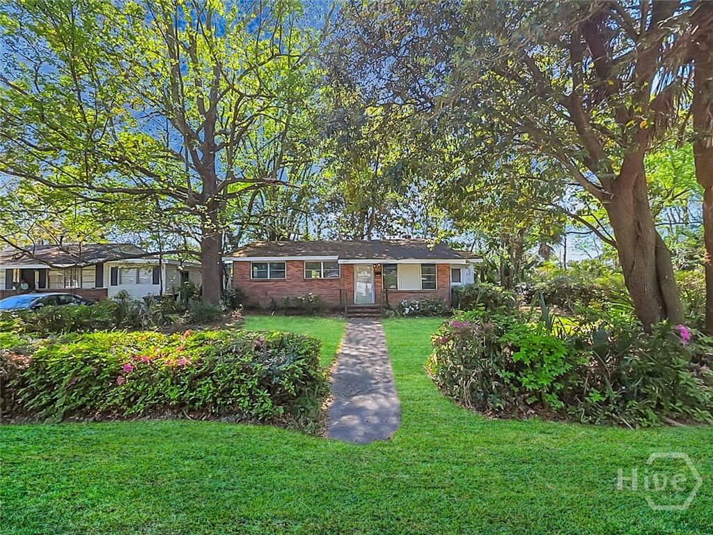 Photo of 2045 E 42nd Street, Savannah, GA 31404 (MLS # SA352147)