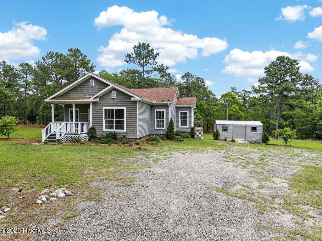 Photo of 1030 Stubby Oaks Road, Aberdeen, NC 28315 (MLS # 100592099)