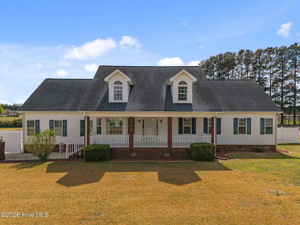 Photo of 819 Badger Circle, Greenville, NC 27834 (MLS # 100564254)