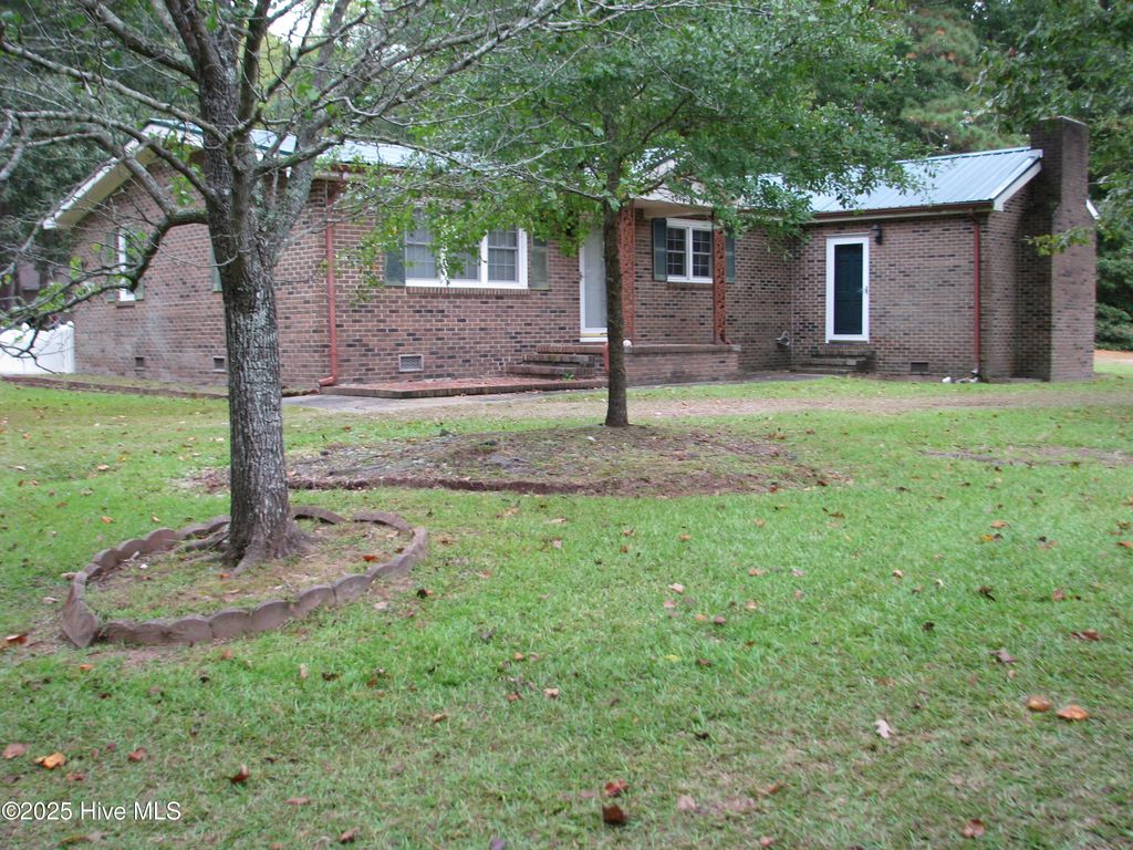 Photo of 2996 Us Hwy 64 W, Plymouth, NC 27962 (MLS # 100531279)