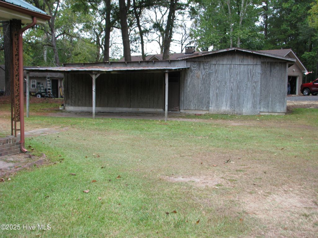 Photo of 2996 Us Hwy 64 W, Plymouth, NC 27962 (MLS # 100531279)