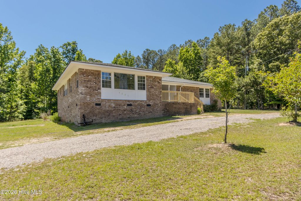Photo of 1221 Lakeview Drive, Grovetown, GA 30813 (MLS # 100574563)