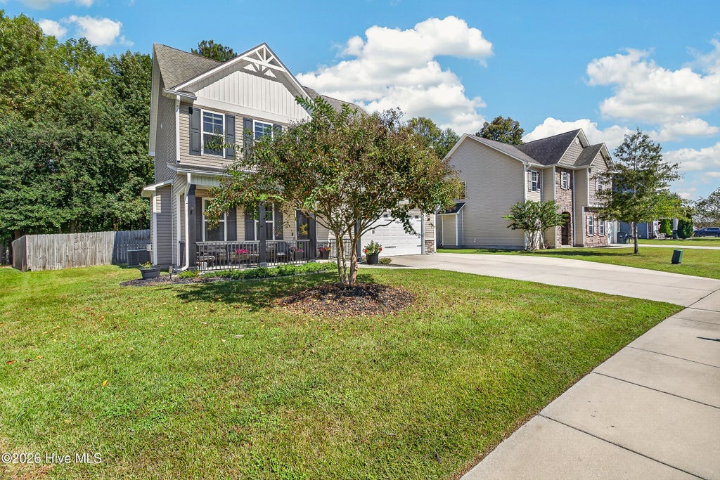 Photo of 804 Oleander Street, Jacksonville, NC 28540 (MLS # 100609117)