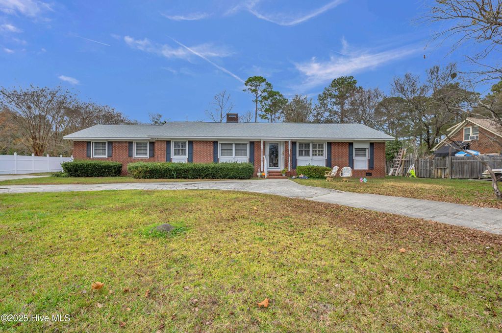 Photo of 327 Pinecliff Drive, Wilmington, NC 28409 (MLS # 100542884)