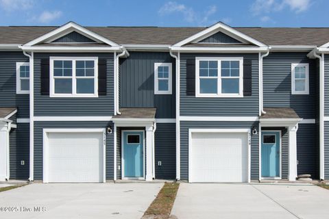 Townhouse For Sale - 115 N Grassland Road #UNIT 56<br/> Pender County, Surf City, NC 28445