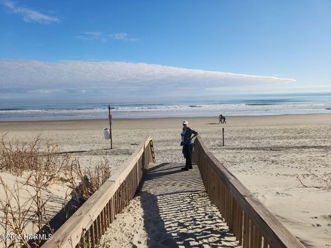 Tiny photo for 101 Windsor Circle SW, Ocean Isle Beach, NC 28469 (MLS # 100545211)