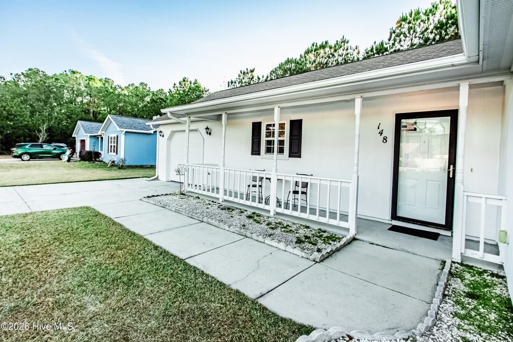 Photo of 148 Byrum Run, Hubert, NC 28539 (MLS # 100547548)