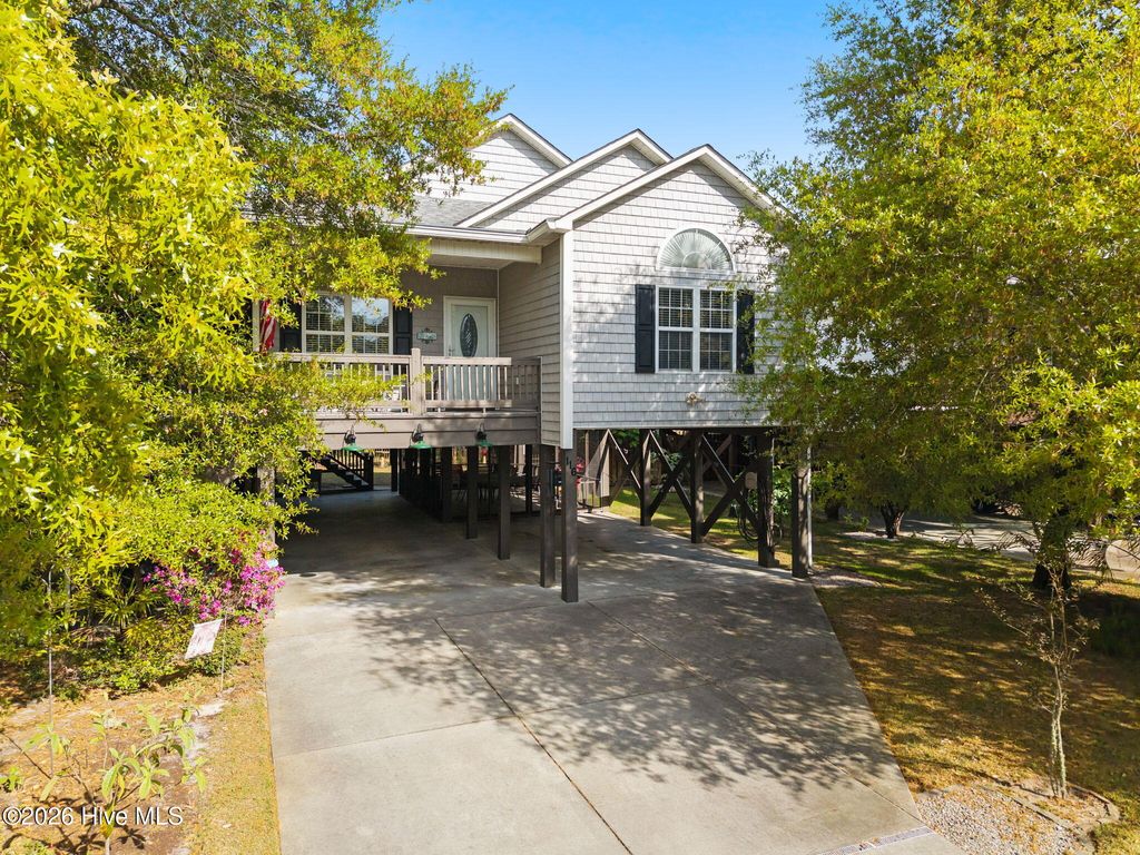 Photo of 116 NW 2nd Street, Oak Island, NC 28465 (MLS # 100566987)
