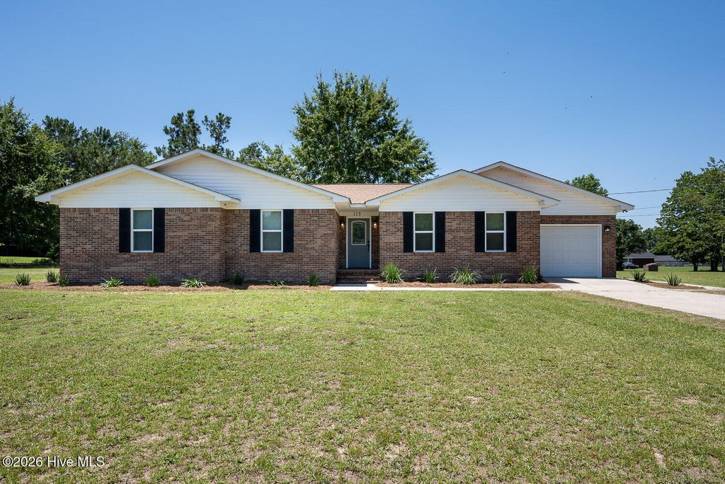 Photo of 117 Zack Street, Waynesboro, GA 30830 (MLS # 100579781)