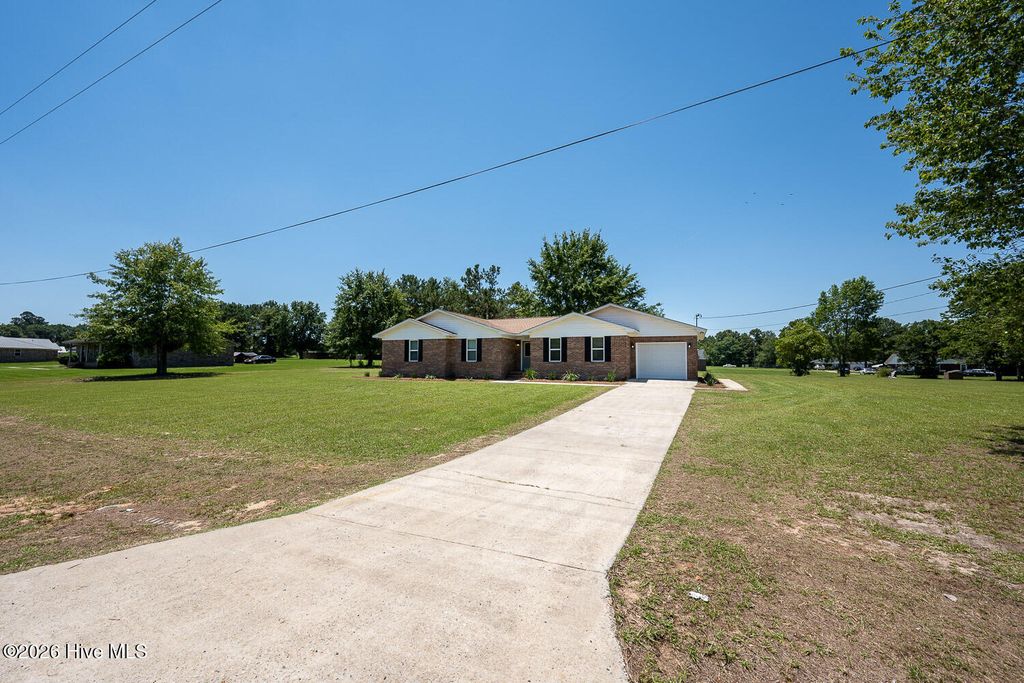 Photo of 117 Zack Street, Waynesboro, GA 30830 (MLS # 100579781)