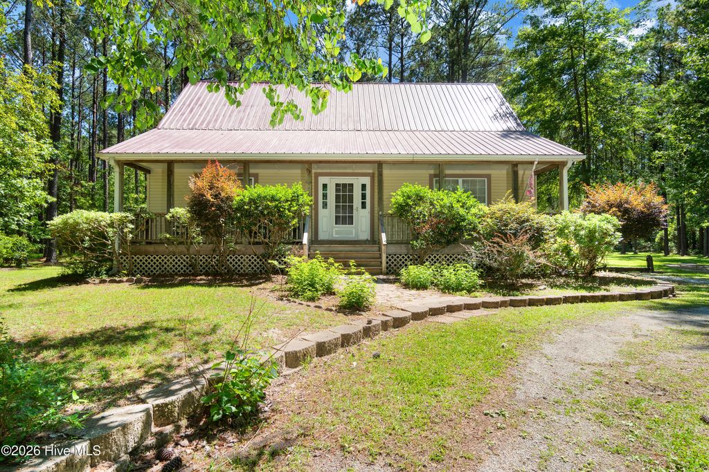 Photo of 427 Bay Shores Road, Merritt, NC 28556 (MLS # 100574092)