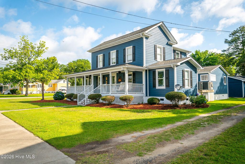 Photo of 519 E Water Street, Belhaven, NC 27810 (MLS # 100553162)