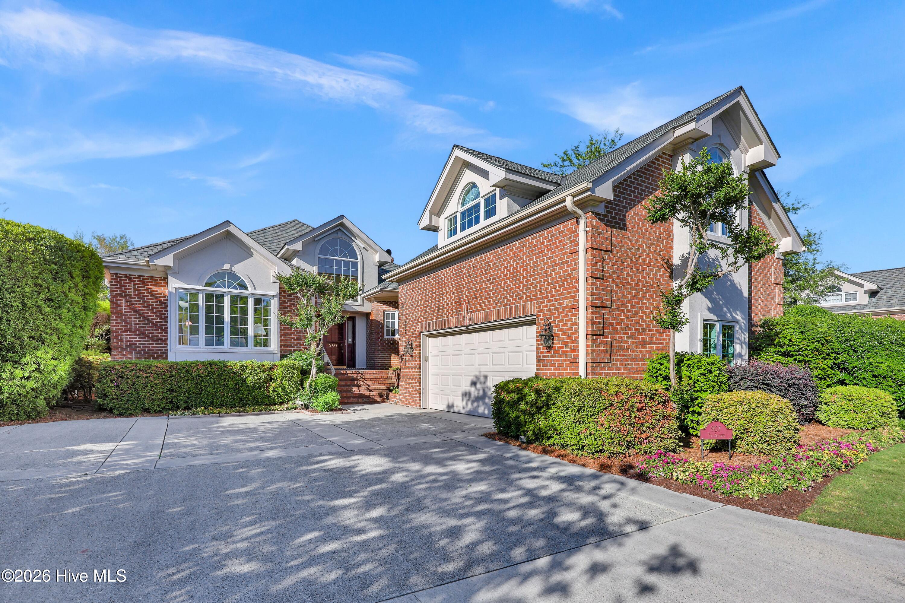 907 Shoal Creek Place