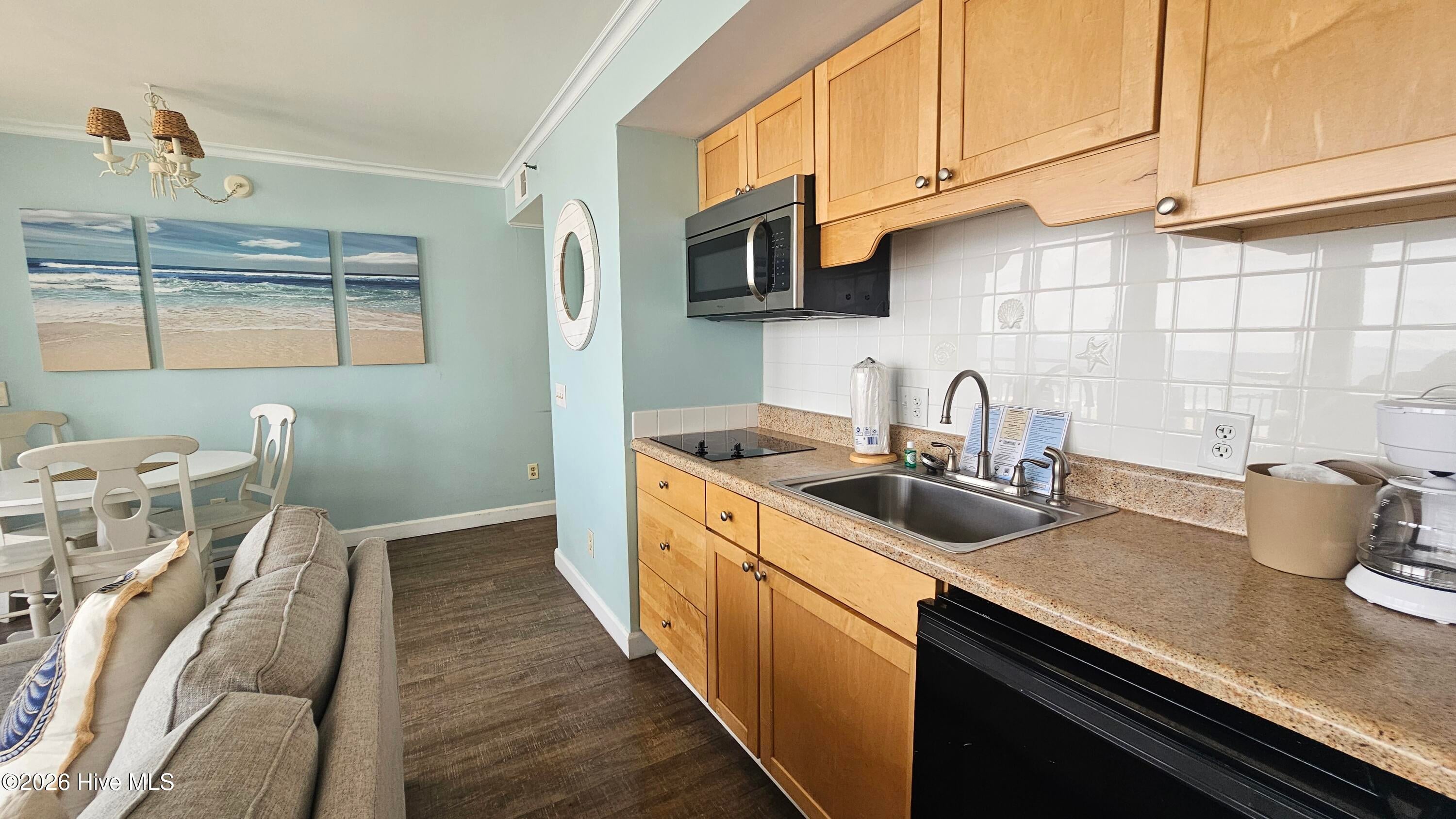 2700 N Lumina Avenue Unit 811