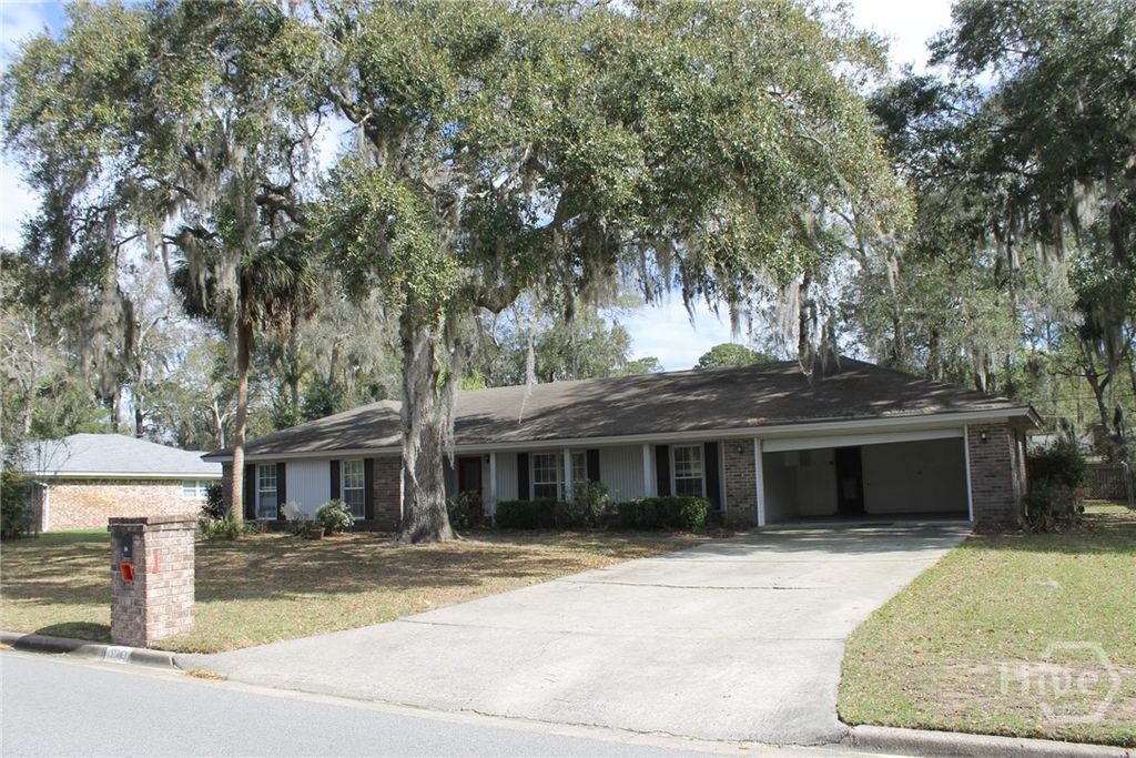 Photo of 116 Steerforth Road, Savannah, GA 31410 (MLS # SA351172)