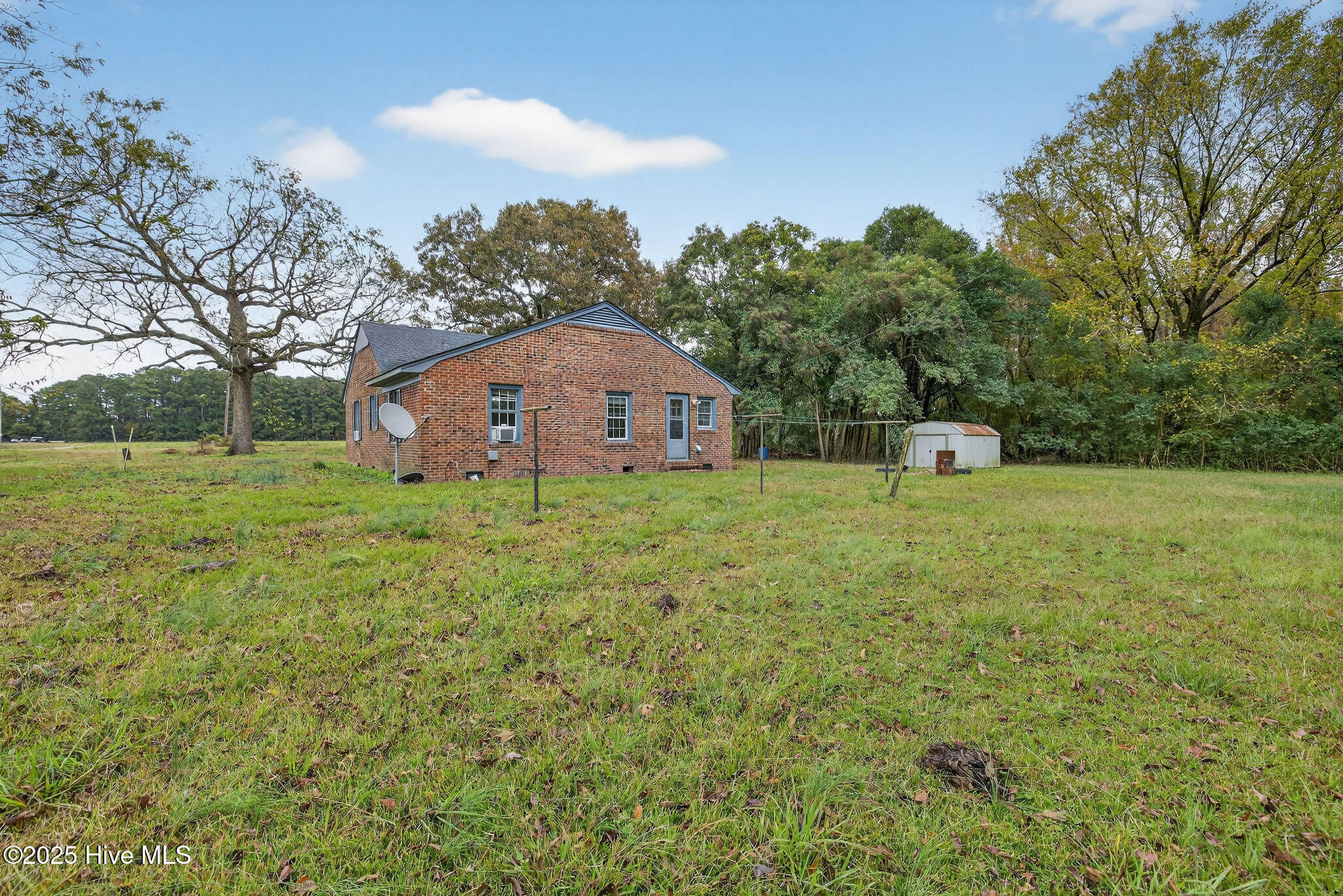 Harrells, North Carolina 28444, United States, 3 Bedrooms Bedrooms, ,1 BathroomBathrooms,Residential,Pending,255957